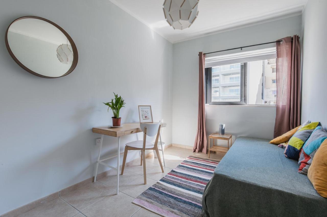 Stylish 3 Bedroom Apartment - St. Julians - 5 Mins From Balluta Bay Saint Julian's Exterior photo